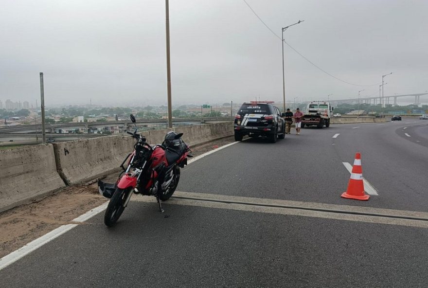acidente-fatal-em-porto-alegre3A-motociclista-morre-apos-colidir-com-guard-rail-na-br-448 acidente-fatal-em-porto-alegre3A-motociclista-morre-apos-colidir-com-guard-rail-na-br-448