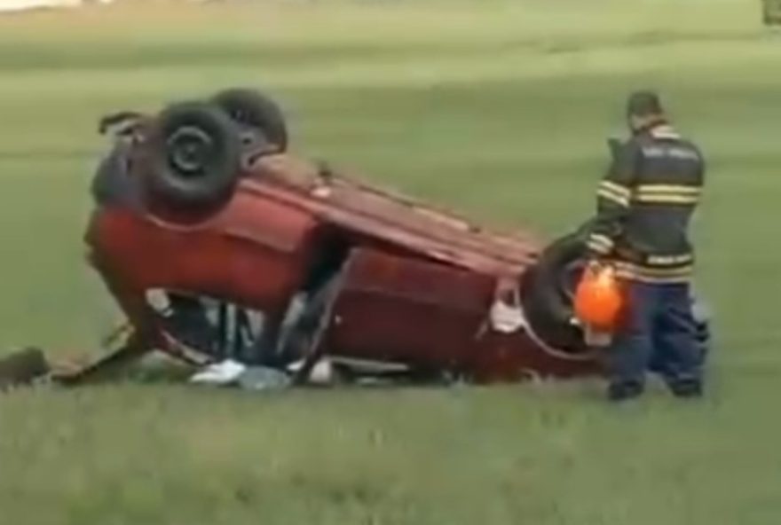 acidente-fatal-em-valentim-gentil3A-crianca-de-9-anos-morre-apos-capotamento