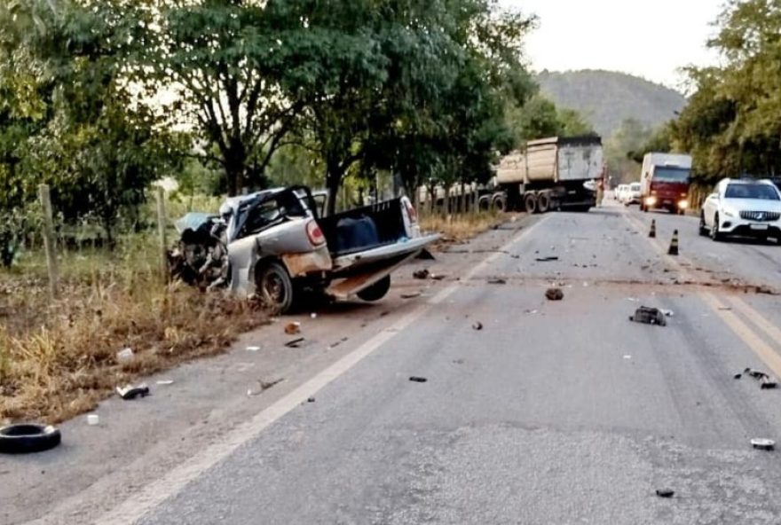 acidente-fatal-na-br-2592C-proximo-a-itueta3A-uma-pessoa-morta-e-trafego-lento.-permaneca-informado-com-o-diario-do-estado