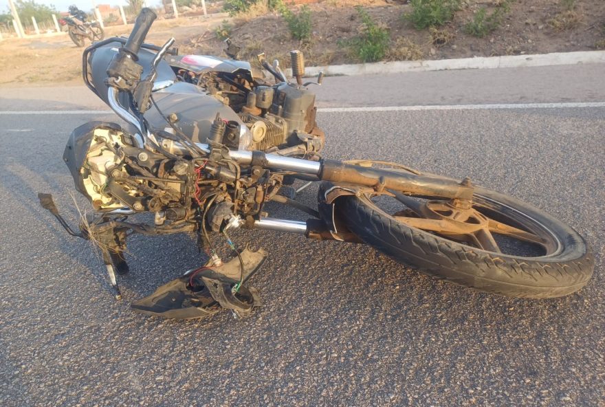 acidente-fatal-na-br-323-em-salgueiro3A-motocicleta-colide-com-animal-e-causa-uma-morte acidente-fatal-na-br-323-em-salgueiro3A-motocicleta-colide-com-animal-e-causa-uma-morte