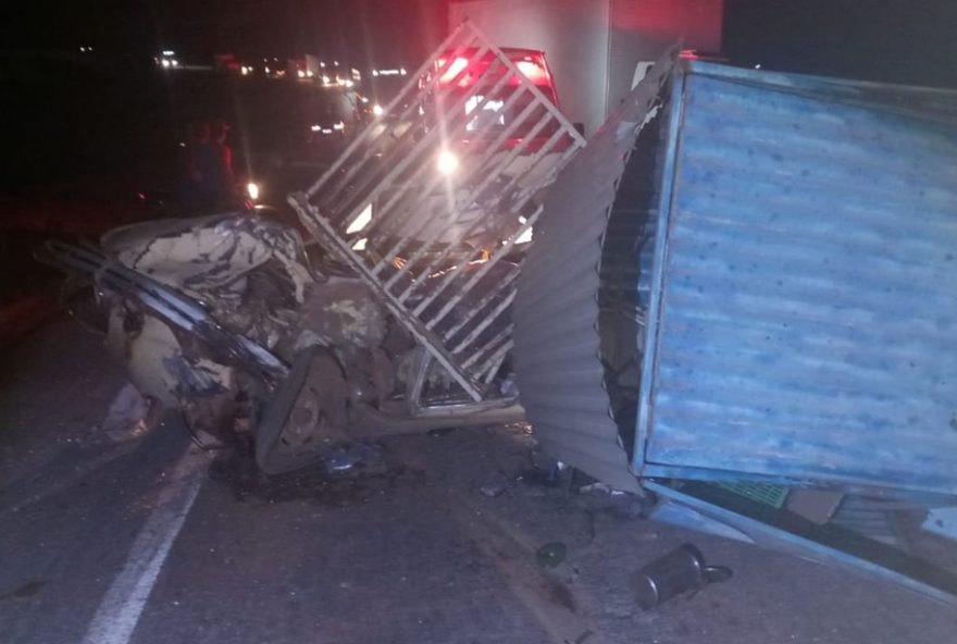 acidente-fatal-na-mgc-4913A-colisao-entre-tres-veiculos-resulta-em-morte-em-paraguacu2C-mg-diario-do-estado