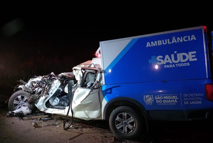 acidente-fatal-no-para3A-motorista-de-ambulancia-morre-e-tres-feridos acidente-fatal-no-para3A-motorista-de-ambulancia-morre-e-tres-feridos