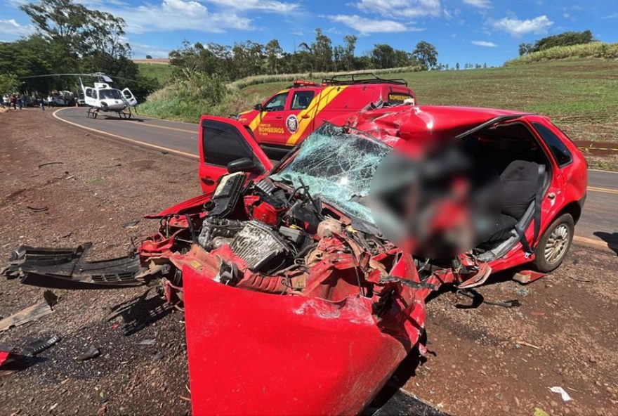 acidente-fatal-no-parana3A-homem-morre-e-criancas-sao-resgatadas-apos-colisao-na-br-369 acidente-fatal-no-parana3A-homem-morre-e-criancas-sao-resgatadas-apos-colisao-na-br-369