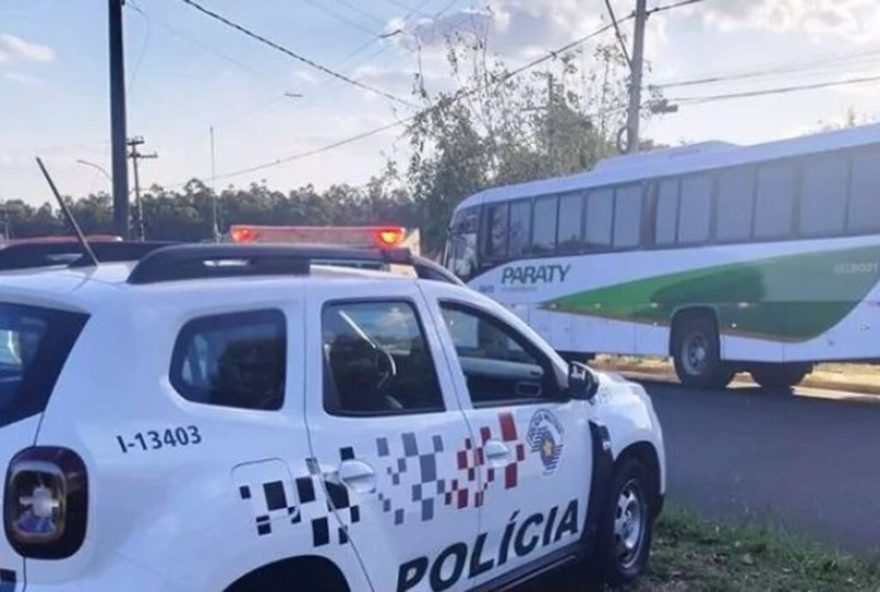acidente-grave-envolvendo-onibus-da-viacao-paraty-deixa-avo-e-neta-feridas-em-matao2C-sp3A-investigacao-em-curso