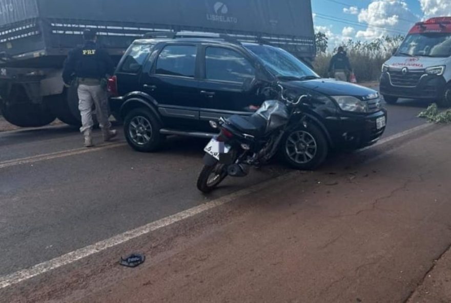 acidente-na-br-0103A-motociclista-morre-em-colisao-com-carro2C-passageira-fica-ferida-seguranca-no-transito-e-fundamental