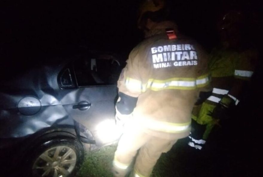 acidente-na-br-251-deixa-tres-feridos-em-francisco-sa acidente-na-br-251-deixa-tres-feridos-em-francisco-sa