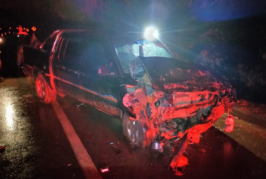 acidente-na-br-459-em-caldas2C-mg-deixa-cinco-pessoas-feridas acidente-na-br-459-em-caldas2C-mg-deixa-cinco-pessoas-feridas