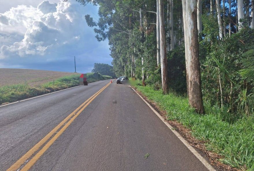 acidente-na-sc-1613A-jovem-morre-e-tres-ficam-feridos-no-oeste-de-sc acidente-na-sc-1613A-jovem-morre-e-tres-ficam-feridos-no-oeste-de-sc