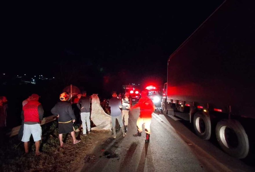 acidente-tragico-na-br-2653A-moto-colide-com-cavalo2C-resultando-em-morte-e-feridos-graves-diario-do-estado-alerta-para-riscos-e-medidas-preventivas