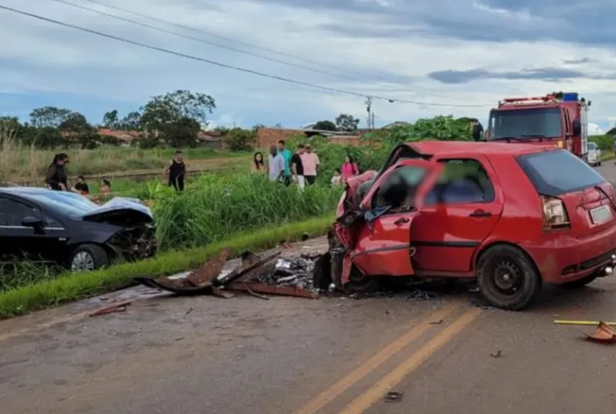 Acidente na GO-010 deixa dois mortos e quatro feridos em Vianópolis