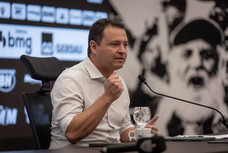 acionista-do-atletico-mg-revela-dividas-em-contratacao-de-deyverson3A-polemica-no-futebol