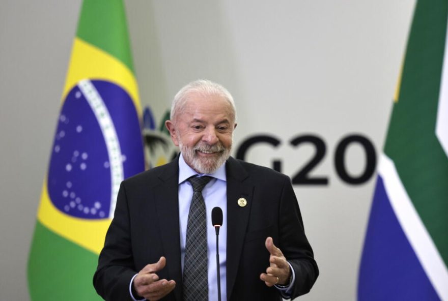 G20 Leaders’ Summit in South Africa epa12544063 Brazil's President Luiz Inacio Lula da Silva addresses the media at a press conference at the Group of Twenty (G20) Leaders' Summit in Johannesburg, South Africa, 23 November 2025. World leaders gathered in South Africa, the host of this year's G20 Leaders' Summit on 22 and 23 November 2025, to discuss the global economy, development and financing. EPA/KIM LUDBROOK