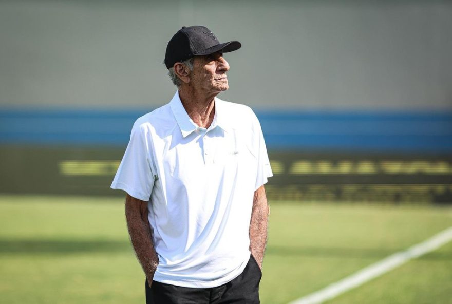 aderbal-lana2C-tecnico-mais-velho-do-brasil2C-reestreia-com-vitoria-na-serie-b aderbal-lana2C-tecnico-mais-velho-do-brasil2C-reestreia-com-vitoria-na-serie-b