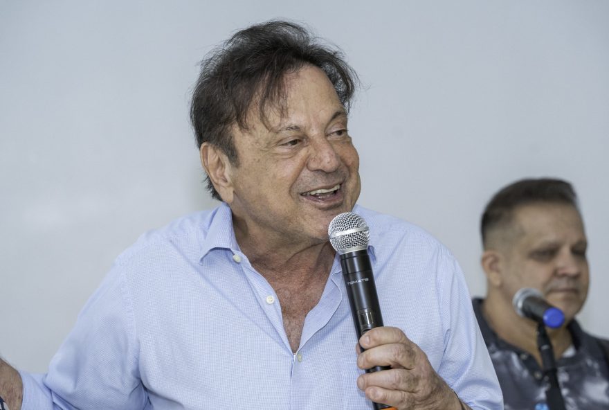 adib-elias-lidera-pesquisa-para-vaga-na-alego adib-elias-lidera-pesquisa-para-vaga-na-alego