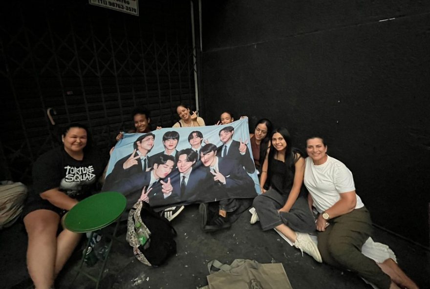 admiradores-do-bts-acampam-na-zona-sul-de-sp-por-ingressos-para-shows admiradores-do-bts-acampam-na-zona-sul-de-sp-por-ingressos-para-shows