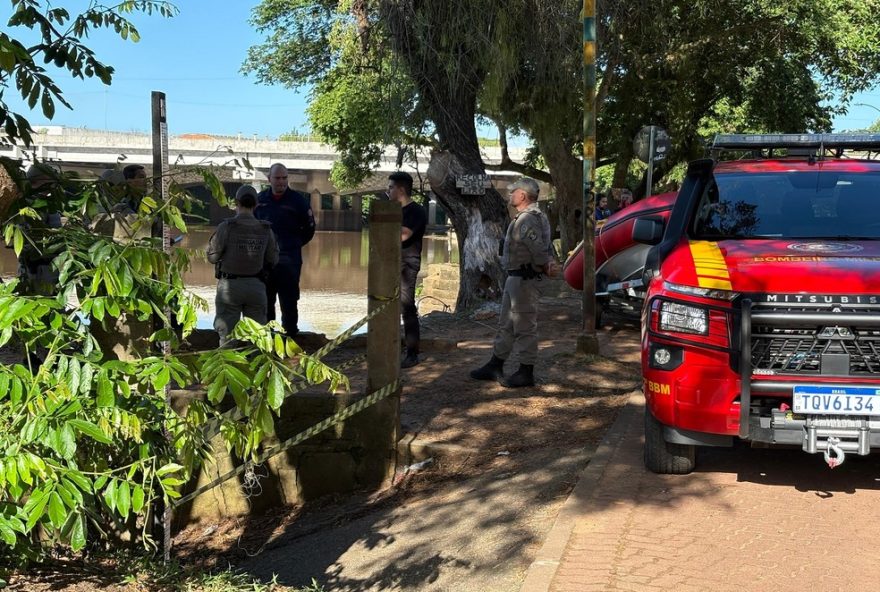 adolescente-de-13-anos-se-afoga-no-rio-dos-sinos2C-em-sao-leopoldo3A-triste-alerta-sobre-seguranca-aquatica adolescente-de-13-anos-se-afoga-no-rio-dos-sinos2C-em-sao-leopoldo3A-triste-alerta-sobre-seguranca-aquatica