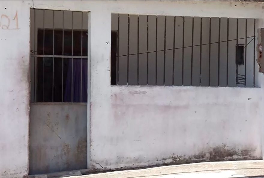 adolescente-de-14-anos-escapa-de-carcere-privado-na-serra