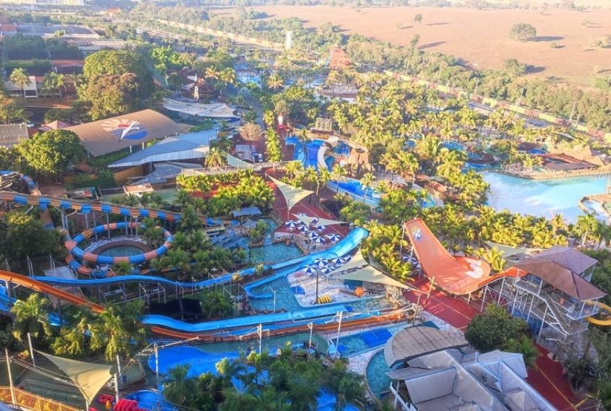 adolescente-de-15-anos-morre-em-parque-aquatico-de-olimpia3A-incidente-tragico-no-thermas-dos-laranjais