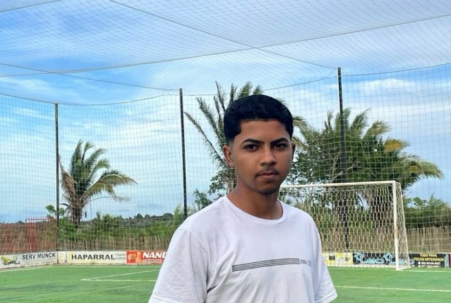 adolescente-de-16-anos-e-baleado-em-perseguicao-policial-em-sao-luis3A-caso-choca-familiares-e-autoridades.-sepultamento-previsto-para-sexta-feira