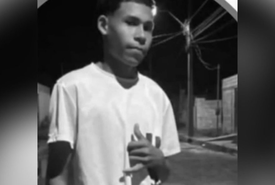 adolescente-morre-afogado-em-praia-de-nina-rodrigues adolescente-morre-afogado-em-praia-de-nina-rodrigues