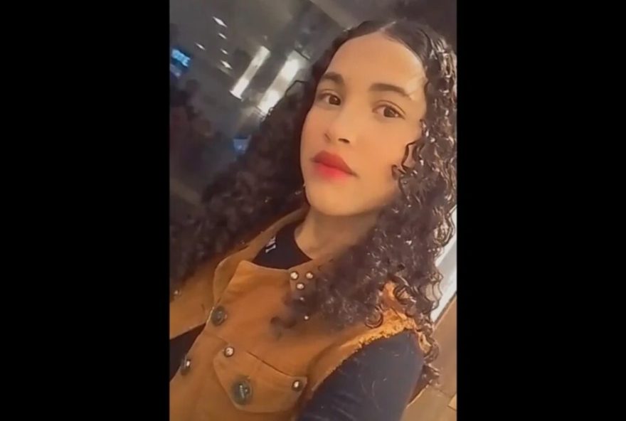 adolescente-que-ficou-presa-em-enxurrada-acorda-do-coma-apos-2-dias adolescente-que-ficou-presa-em-enxurrada-acorda-do-coma-apos-2-dias