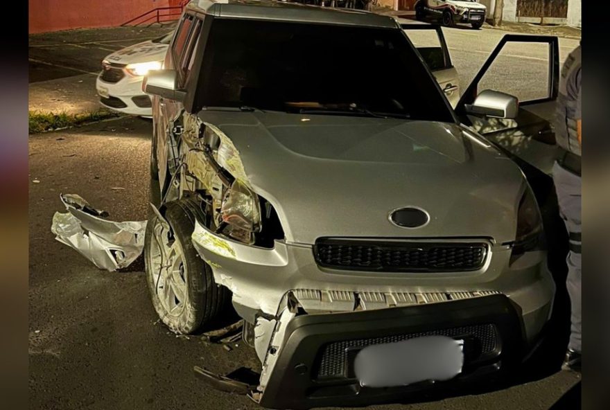 adolescentes-roubam-carro-e-batem-em-poste-durante-fuga-em-sorocaba3A-mulher-rendida-em-situacao-preocupante adolescentes-roubam-carro-e-batem-em-poste-durante-fuga-em-sorocaba3A-mulher-rendida-em-situacao-preocupante
