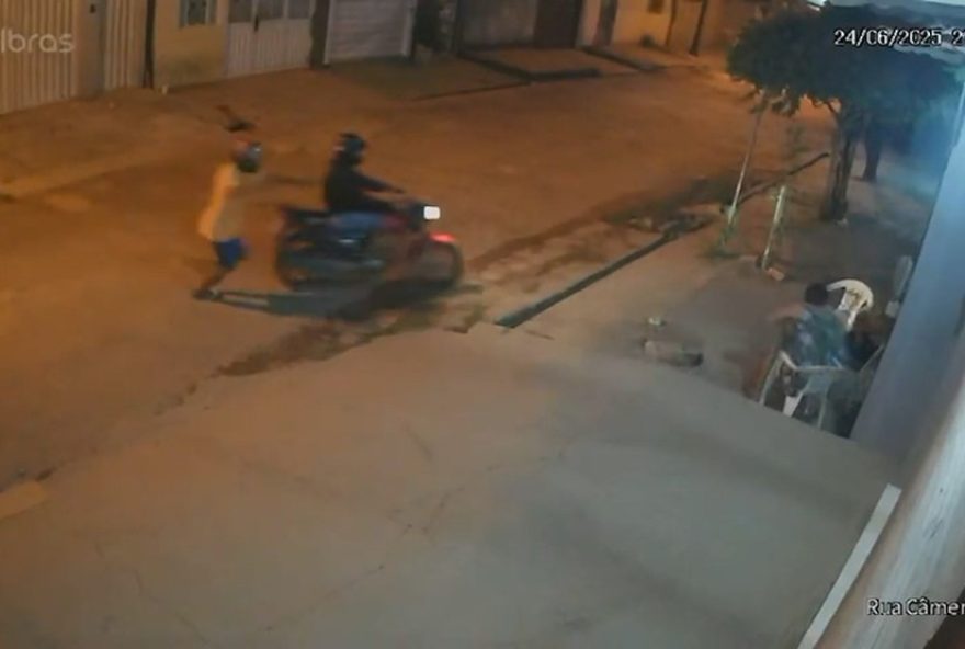 adolescentes-sao-apreendidos-apos-assalto-em-imperatriz3A-policia-recupera-objetos-roubados-e-prende-suspeitos