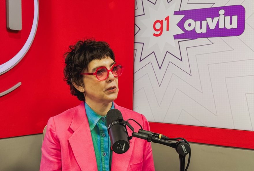 adriana-calcanhotto-encanta-fas-de-todas-as-idades-em-show-afetivo3A-e-partimpim