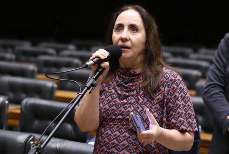 adriana-ventura-disputara-vaga-de-ministra-do-tcu adriana-ventura-disputara-vaga-de-ministra-do-tcu