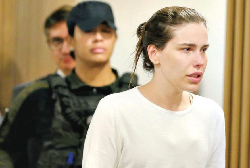 advogada-acusada-de-envenenar-ex-sogro-tem-problemas-mentais2C-diz-defesa advogada-acusada-de-envenenar-ex-sogro-tem-problemas-mentais2C-diz-defesa