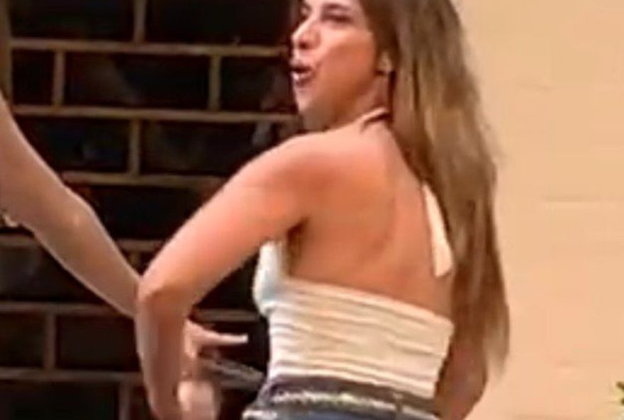 advogada-argentina-acusada-de-racismo3A-gestos-racistas-eram-brincadeira advogada-argentina-acusada-de-racismo3A-gestos-racistas-eram-brincadeira