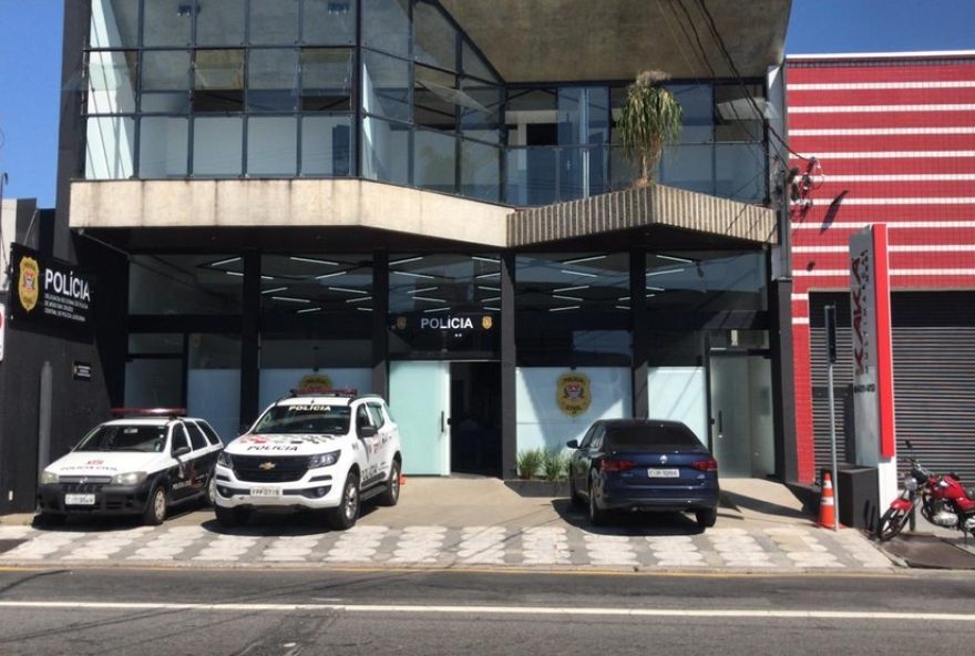 advogada-e-presa-por-nao-repassar-valores-a-aposentados-em-mogi-das-cruzes3A-caso-registrado-pela-pm advogada-e-presa-por-nao-repassar-valores-a-aposentados-em-mogi-das-cruzes3A-caso-registrado-pela-pm