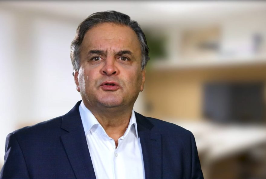 aecio-neves-processa-lula-apos-pronunciamento-sobre-o-ir