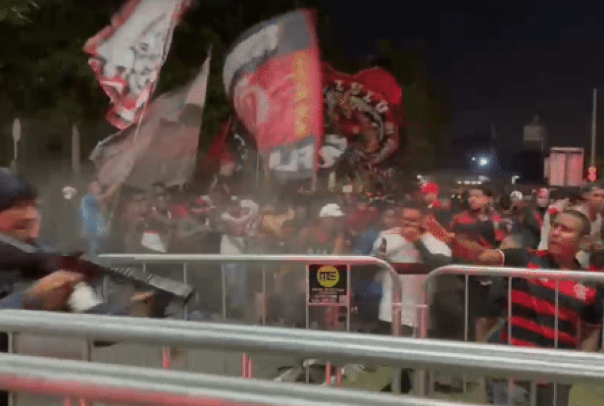 aerofla3A-o-movimento-que-acabou-com-a-confusao-entre-policia-e-torcida