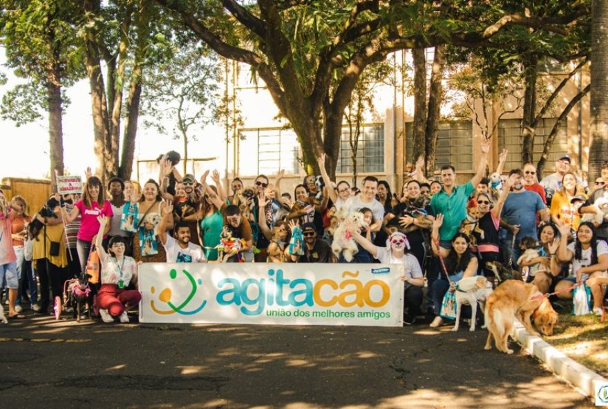 agitacao-no-patio-limeira-shopping3A-evento-beneficente-para-pets-neste-domingo