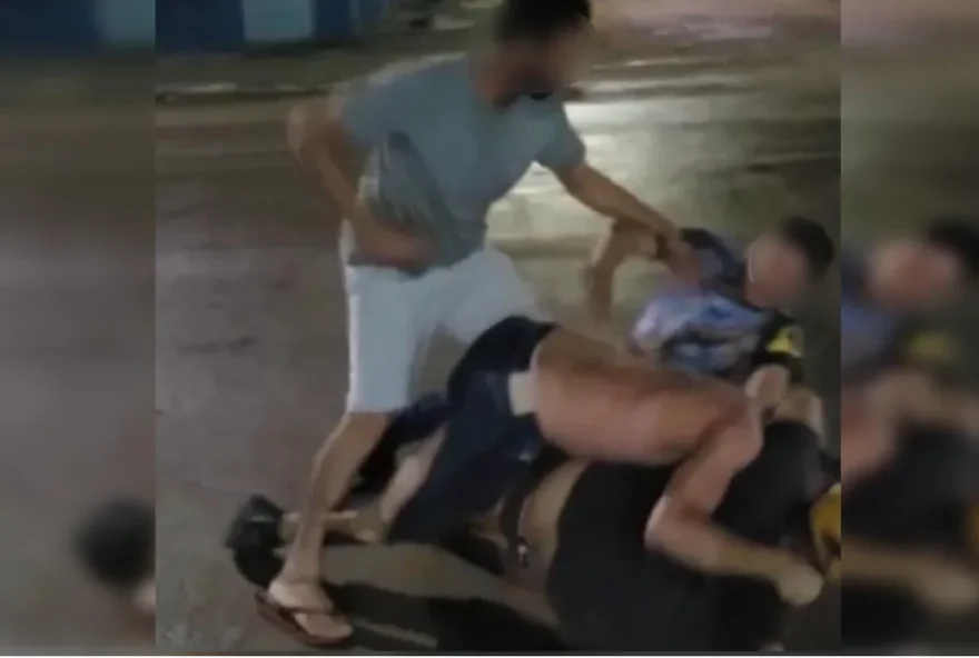 Jovem é espancado até desmaiar durante briga em distribuidora de Doverlândia