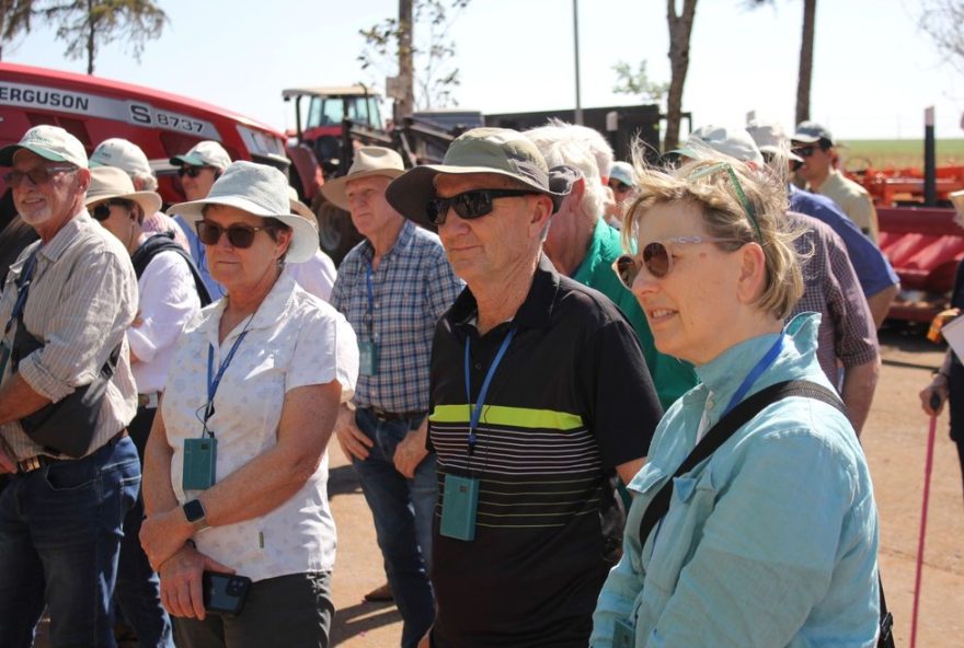agricultores-australianos-exploram-agronomia-na-fazenda-escola-do-centro-fag2C-brasil