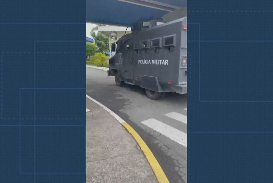 ajudante-de-caminhao-baleado-em-troca-de-tiros-durante-roubo-de-carga ajudante-de-caminhao-baleado-em-troca-de-tiros-durante-roubo-de-carga