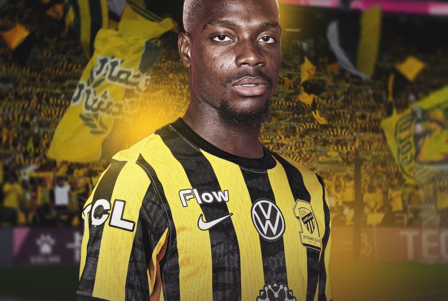 al-ittihad-contrata-promessa-do-monaco-apos-saida-de-benzema3A-ilenikhena-chega-por-r24185-milhoes al-ittihad-contrata-promessa-do-monaco-apos-saida-de-benzema3A-ilenikhena-chega-por-r24185-milhoes