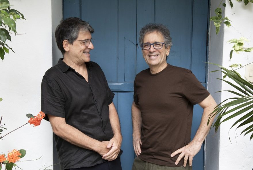 album-22falso-antigo223A-irmaos-chico-e-mario-adnet-surpreendem-com-parceria-incrivel-e-participacoes-especiais album-22falso-antigo223A-irmaos-chico-e-mario-adnet-surpreendem-com-parceria-incrivel-e-participacoes-especiais