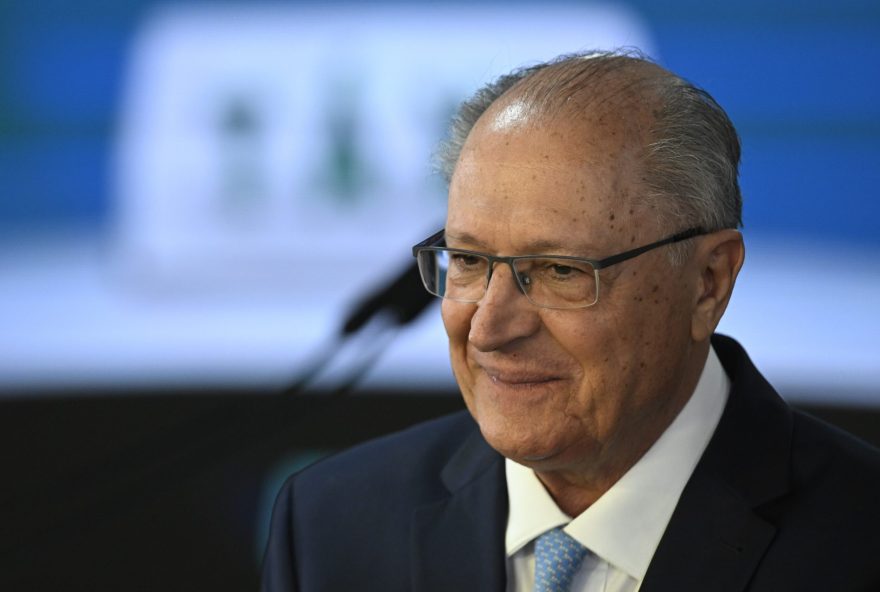 alckmin-afirma-que-tarifaco-visa-avancar-apos-gesto-de-trump-a-lula