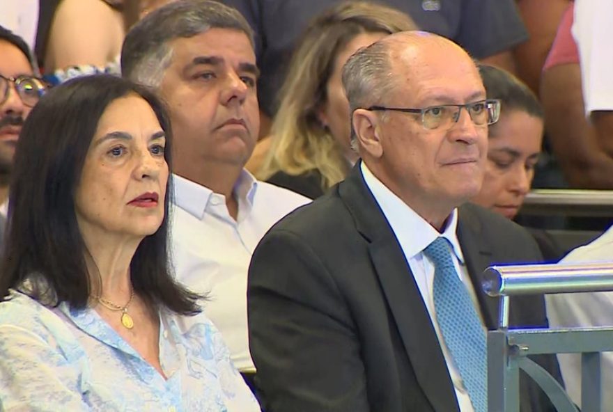 alckmin-busca-solucao-para-crise-da-avibras-e-evita-planos-eleitorais-em-2026 alckmin-busca-solucao-para-crise-da-avibras-e-evita-planos-eleitorais-em-2026