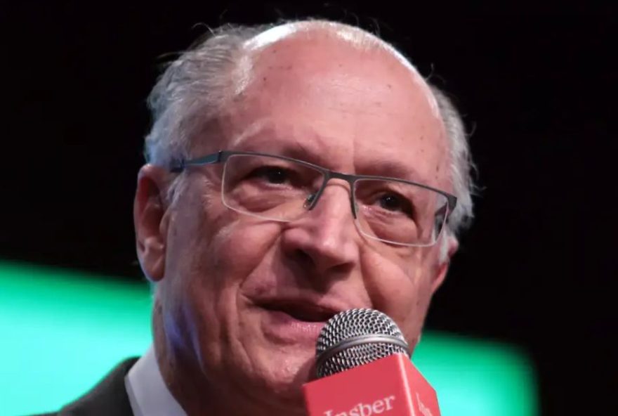 alckmin-destaca-progressos-nas-relacoes-com-os-eua-apos-dialogo-entre-lula-e-trump
