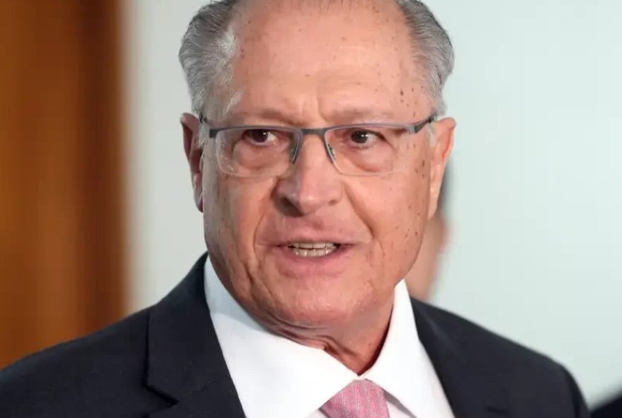 alckmin-mostra-otimismo-com-reuniao-entre-lula-e-trump2C-segundo-informacoes-oficiais