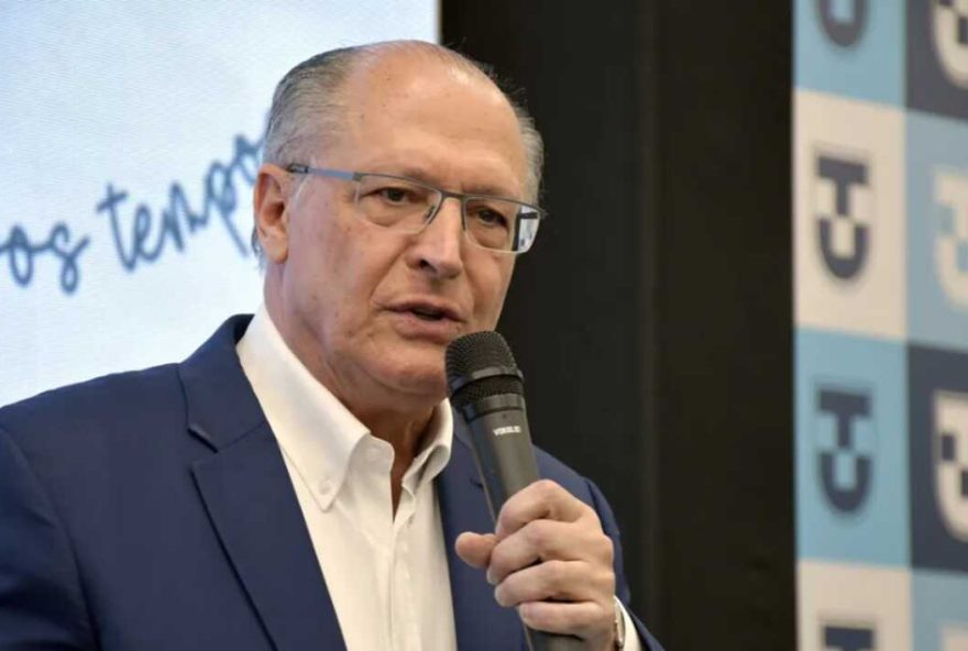 alckmin3A-tinhamos-2325-de-produtos-brasileiros-com-tarifa-zero-para-eua-e2C-agora2C-2625