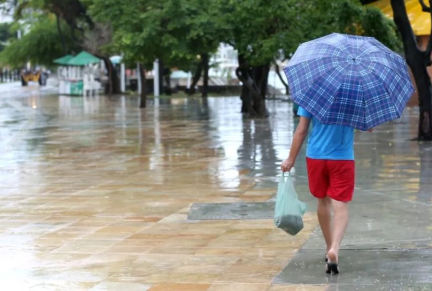 alerta-de-chuvas-intensas-no-ceara3A-inmet-emite-previsao-para-este-fim-de-semana.-medidas-preventivas-sao-essenciais alerta-de-chuvas-intensas-no-ceara3A-inmet-emite-previsao-para-este-fim-de-semana.-medidas-preventivas-sao-essenciais