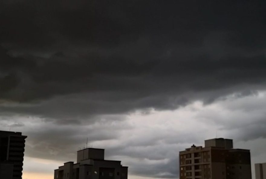 alerta-de-deslizamentos-e-enchentes-no-vale-do-paraiba-nesta-sexta-feira2C-cemaden-adverte