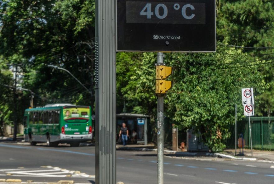 alerta-de-onda-de-calor3A-nordeste-e-sudeste-sofrem-com-altas-temperaturas-em-2025