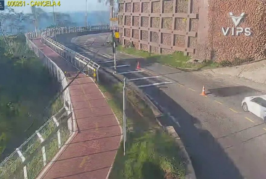 alerta-de-ressaca3A-ciclovia-tim-maia-fechada-por-ondas-de-22C5-metros-no-rio-de-janeiro