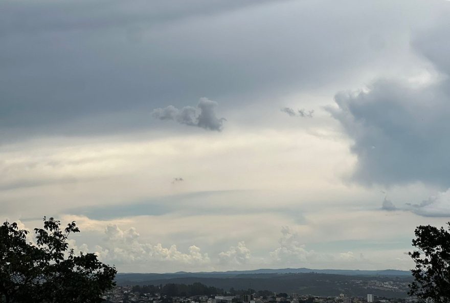 alerta-de-tempestade3A-ventos-fortes-e-granizo-em-divinopolis-e-regiao-diario-do-estado